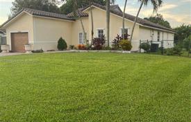 市内独栋房屋 – 美国，佛罗里达，Broward，Plantation. $799,000