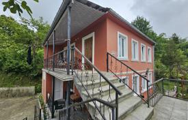 6-室的 市内独栋房屋 300 m² Batumi, 格鲁吉亚. $175,000
