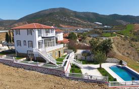 山庄 – 土耳其，安塔利亚，Gazipasa. $628,000