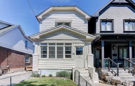市内独栋房屋 – 加拿大，安大略，多伦多，East York. C$1,027,000