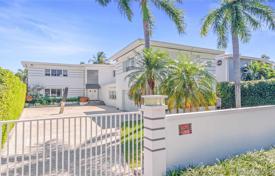 别墅 – 美国，佛罗里达，迈阿密滩. $5,600,000