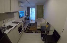 1-室的 公寓在共管公寓 Khlong Toei, 泰国. $118,000