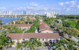 市内独栋房屋 – 美国，佛罗里达，North Miami Beach. $710,000
