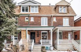 联排别墅 – 加拿大，安大略，多伦多，Old Toronto，Concord Avenue. C$1,512,000