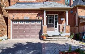 市内独栋房屋 – 加拿大，安大略，多伦多，Kingston Road. C$1,147,000