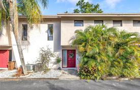市内独栋房屋 – 美国，佛罗里达，Broward，Deerfield Beach. $359,000