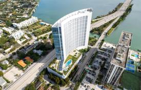 公寓大厦 – 美国，佛罗里达，Edgewater (Florida). $999,000