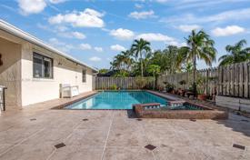 市内独栋房屋 – 美国，佛罗里达，Broward，Davie. $697,000