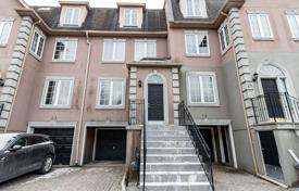4-室的 联排别墅 Bayview Avenue, 加拿大. C$1,850,000