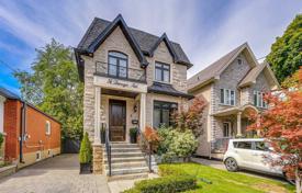 市内独栋房屋 – 加拿大，安大略，多伦多，East York. C$2,195,000