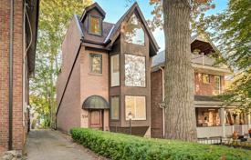 市内独栋房屋 – 加拿大，安大略，多伦多，Old Toronto. C$2,055,000