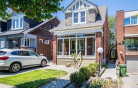 市内独栋房屋 – 加拿大，安大略，多伦多，Hillsdale Avenue East. C$2,041,000