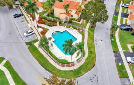 市内独栋房屋 – 美国，佛罗里达，Broward，Pembroke Pines. $539,000