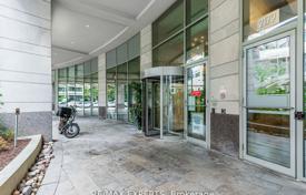 4-室的 住宅 Yonge Street, 加拿大. C$826,000