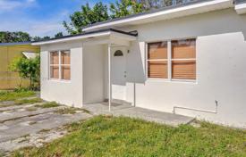 市内独栋房屋 – 美国，佛罗里达，North Miami. $540,000