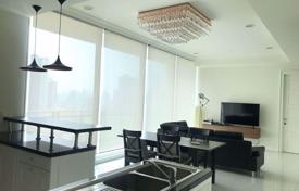 2-室的 公寓在共管公寓 Watthana, 泰国. $683,000