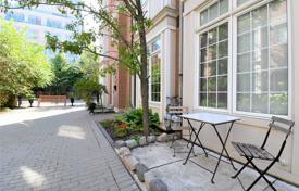 联排别墅 – 加拿大，安大略，多伦多，Old Toronto. C$1,324,000