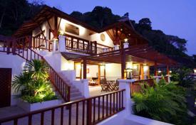 4-室的 山庄 467 m² 芭东海滩, 泰国. 1,423,000€