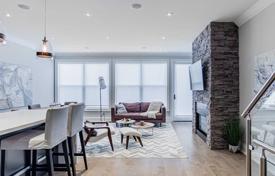 3-室的 市内独栋房屋 York, 加拿大. C$2,282,000