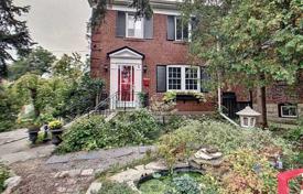 市内独栋房屋 – 加拿大，安大略，多伦多，East York. C$1,973,000