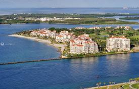 住宅 – 美国，佛罗里达，迈阿密滩，Fisher Island Drive. $935,000