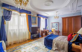 6-室的 住宅 280 m² Moscow, 俄罗斯. $1,740 /周
