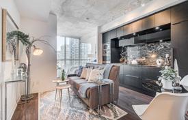 住宅 – 加拿大，安大略，多伦多，Old Toronto，Blue Jays Way. C$712,000