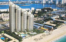 住宅 – 美国，佛罗里达，迈阿密，柯林斯大道. $1,270,000