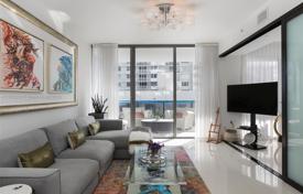公寓大厦 – 美国，佛罗里达，迈阿密，柯林斯大道. $800,000