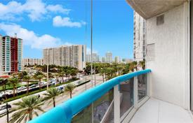 公寓大厦 – 美国，佛罗里达，North Miami Beach. $1,950,000