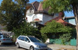市内独栋房屋 – 匈牙利，布达佩斯. 416,000€