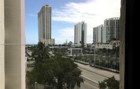 公寓大厦 – 美国，佛罗里达，阳光岛海滩. $399,000