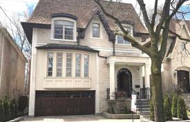 市内独栋房屋 – 加拿大，安大略，多伦多，北约克. C$2,410,000