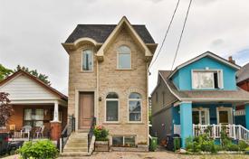 市内独栋房屋 – 加拿大，安大略，多伦多，East York. C$1,834,000