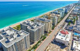 住宅 – 美国，佛罗里达，Surfside. $1,045,000