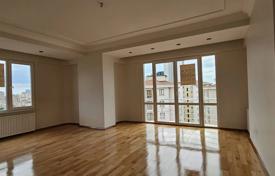 4-室的 住宅 200 m² Ataşehir, 土耳其. $429,000