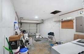 4-室的 市内独栋房屋 247 m² 好莱坞, 美国. $770,000