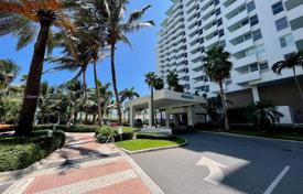 公寓大厦 – 美国，佛罗里达，迈阿密，柯林斯大道. $315,000