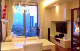 1-室的 公寓在共管公寓 Watthana, 泰国. $301,000