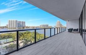 3-室的 公寓在共管公寓 244 m² 阿文图拉, 美国. $3,699,000