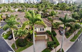 别墅 – 美国，佛罗里达，阿文图拉. $750,000