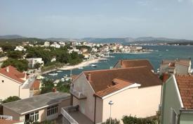 4-室的 市内独栋房屋 129 m² Sibenik-Knin, 克罗地亚. 320,000€