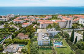 住宅 – 法国，蔚蓝海岸（法国里维埃拉），昂蒂布. 224,000€