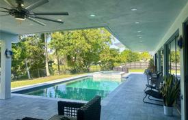 市内独栋房屋 – 美国，佛罗里达，迈阿密，West End. $1,750,000