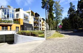 4-室的 住宅 253 m² 尤尔马拉, 拉脱维亚. 750,000€