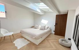 3-室的 住宅 昂蒂布, 法国. 690,000€