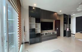 2-室的 公寓在共管公寓 Watthana, 泰国. $323,000