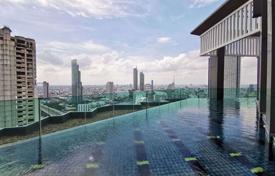 2-室的 公寓在共管公寓 Sathon, 泰国. $283,000