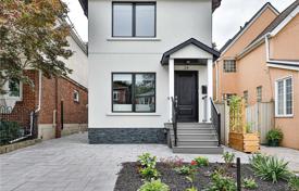 市内独栋房屋 – 加拿大，安大略，多伦多，York. C$1,559,000