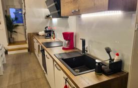 4-室的 住宅 87 m² 斯普利特 - 达尔马提亚县, 克罗地亚. 350,000€